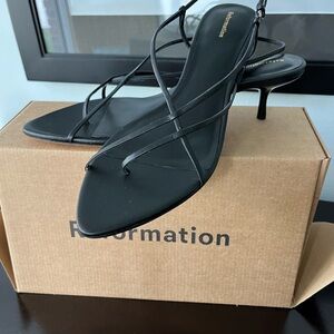 Reformation Daphne Kitten Heels.